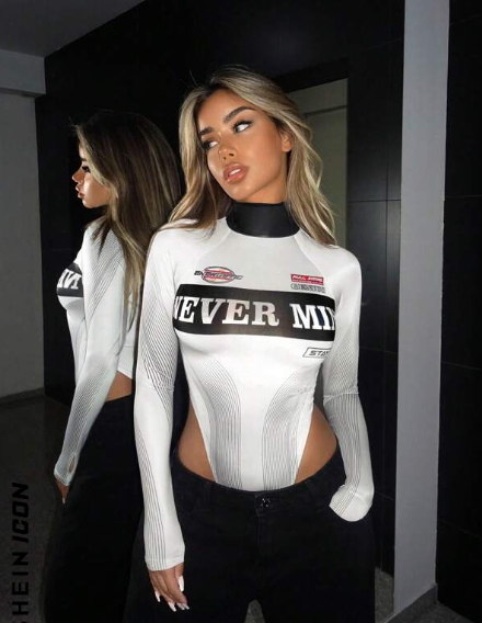 SHEIN ICON Body con estampado de letra de cuello alto agujeros de pulgar