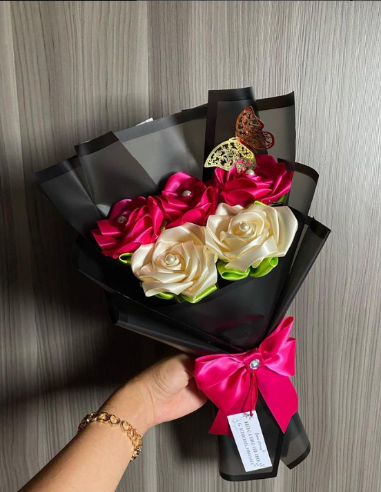 5 rosas eterna