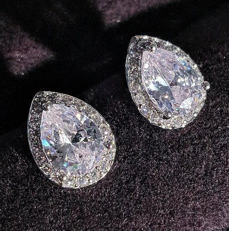 Gota de agua Zircon