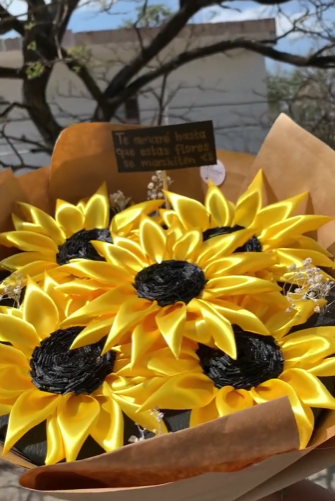 5 girasoles eternos