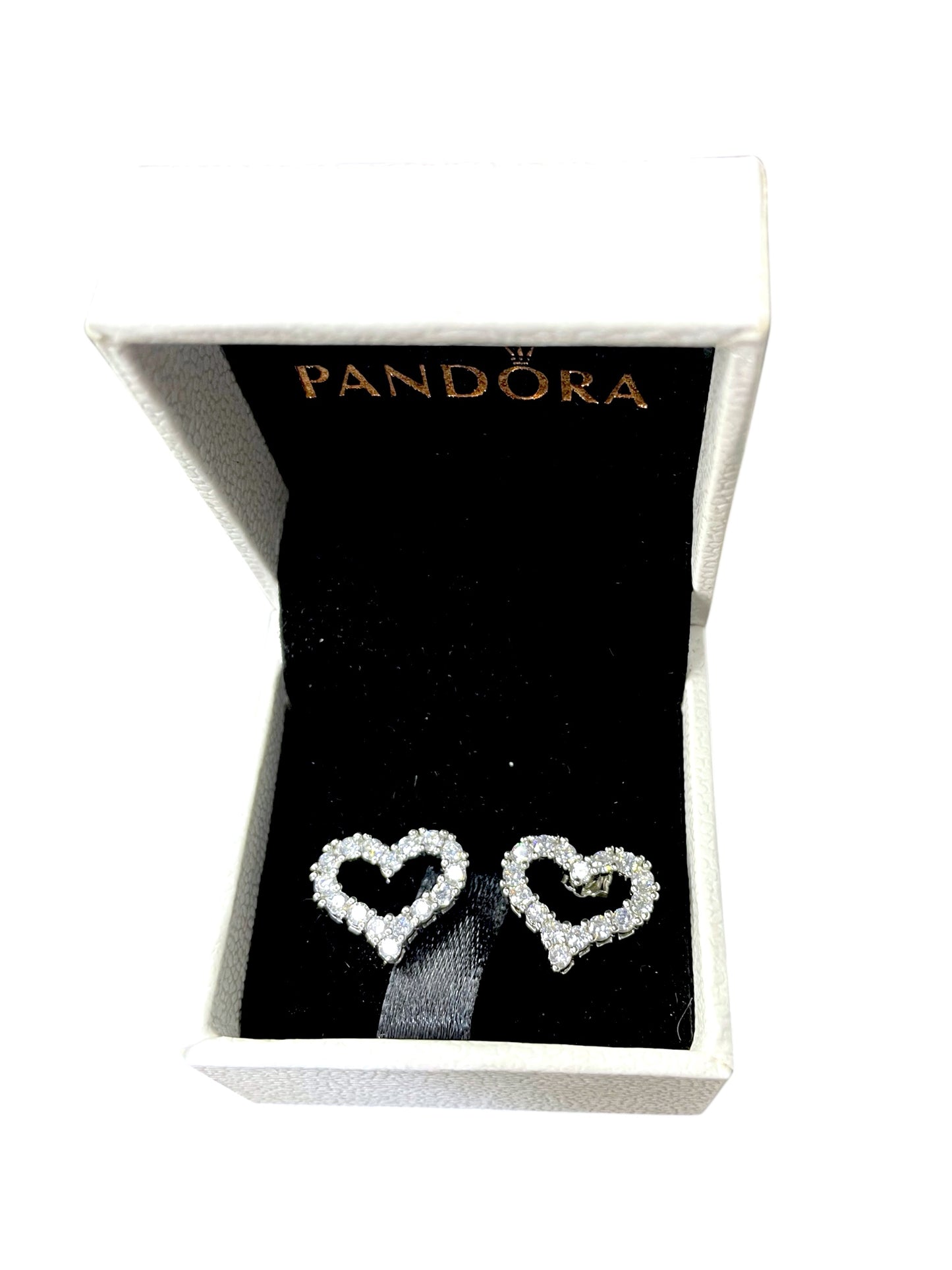 Dainty heart Zircon