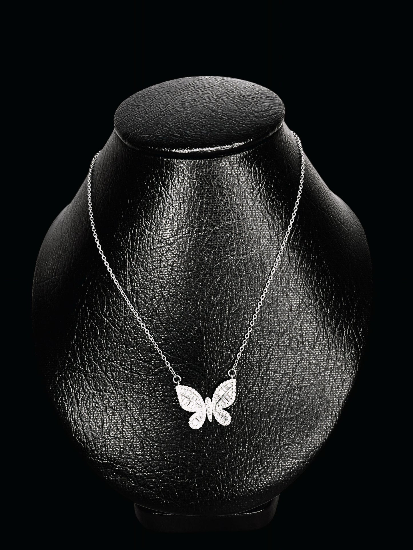SILVER BUTTERFLY NECKLACE