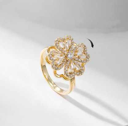Anillo trebol  ajustable