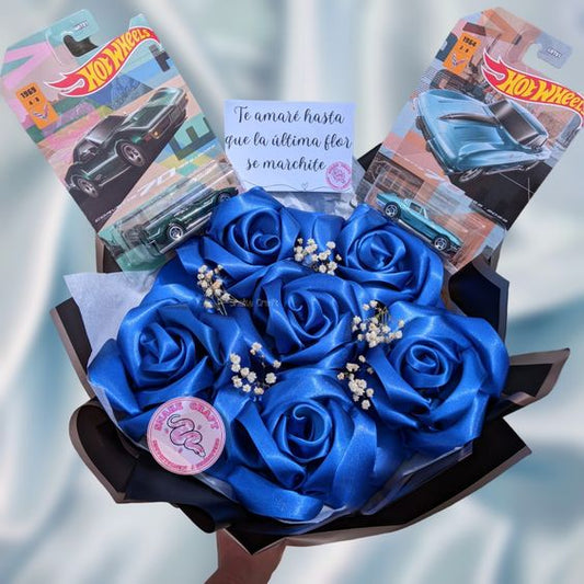 5 rosas eternas - 2 Hot  wheels