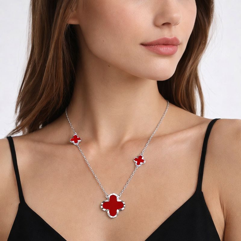 Collar tres trébol color rojo Plata 925