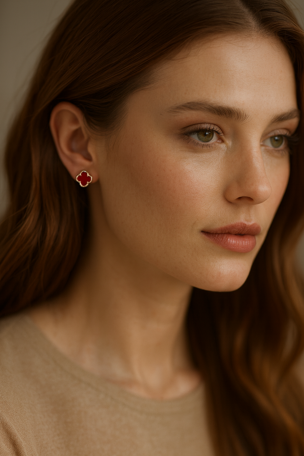 Aretes trebol rojo