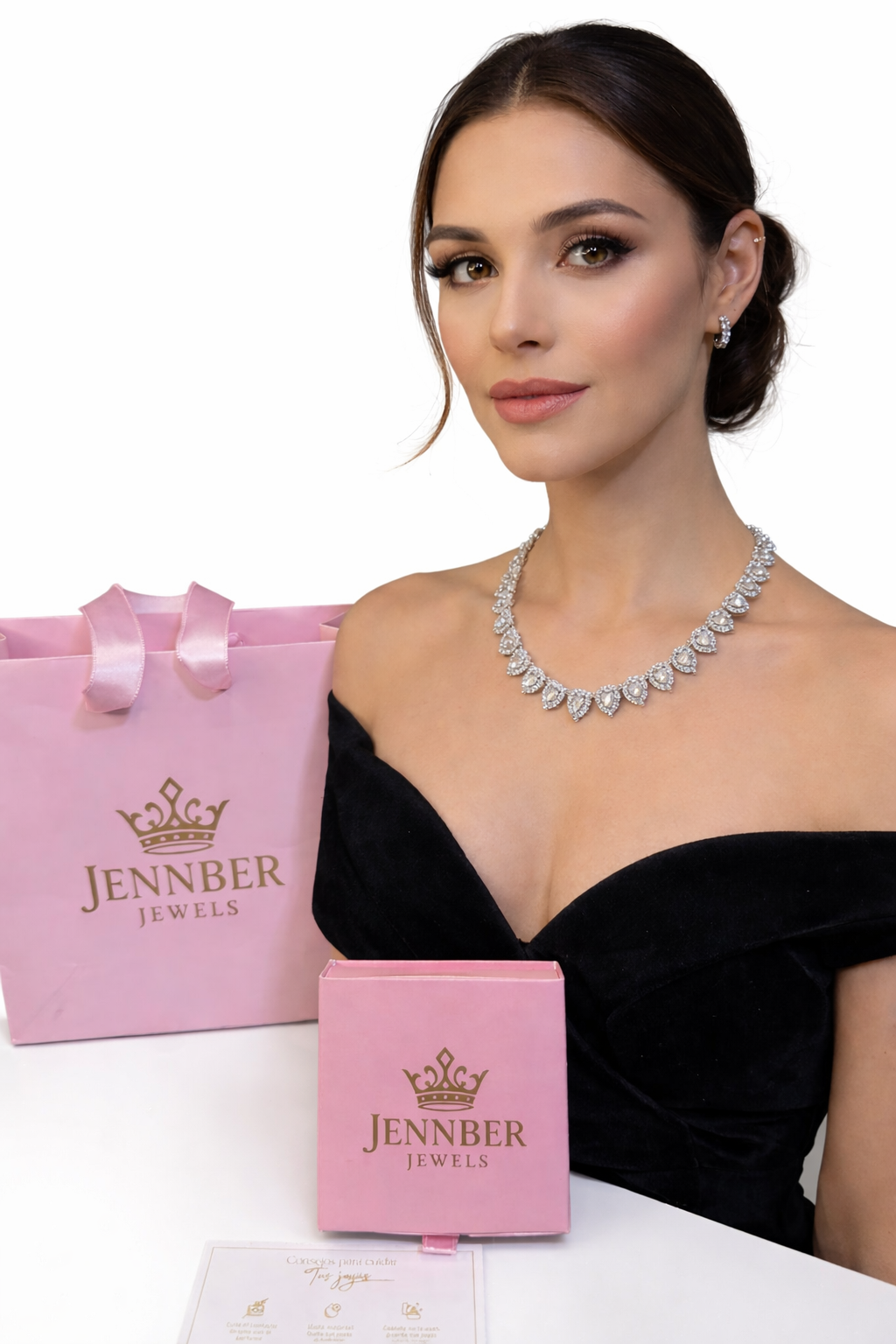 Collar modelo ariana grande ,Piedra blanca  - Acero inoxidable