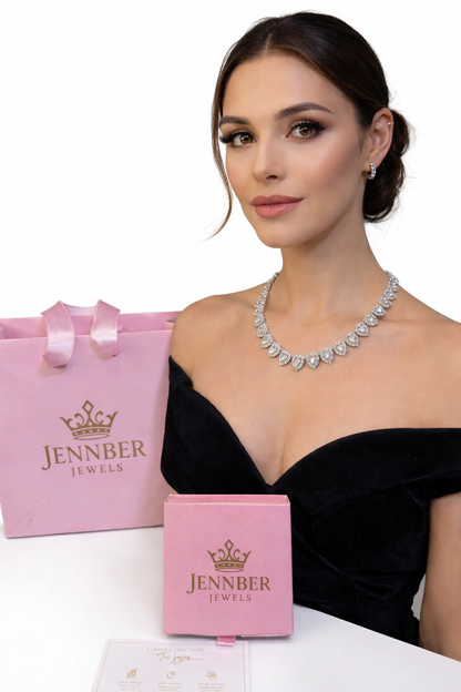 Collar modelo ariana grande ,Piedra blanca  - Acero inoxidable