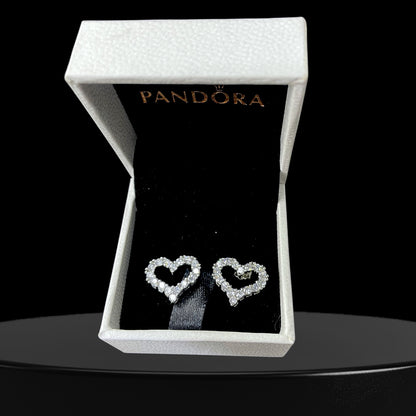 Dainty heart Zircon